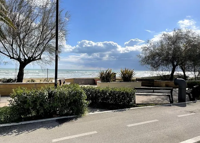 Casa Sabbia D'oro * Pineto